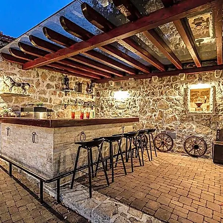 Heritage & Estate Raznjevica Dvori Ad 1307 Hotel